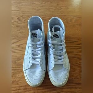 White Vans Sk8-Hi Shoes Size 8